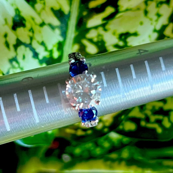 BELLA LUCE — 3.91 CTW Blue & White Diamond Simulants Ring-No Tags - Size 5 - Picture 7 of 7